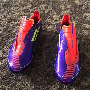 Soccer cleats